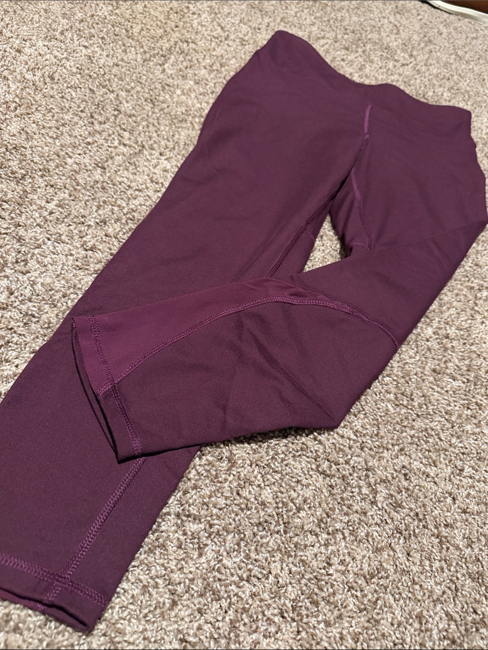 Balance Collection capri leggings (L) - EUC!